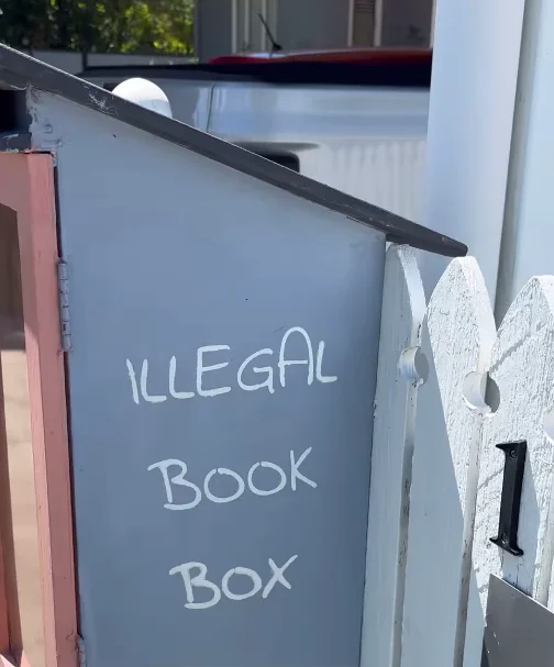 Clontarf street library